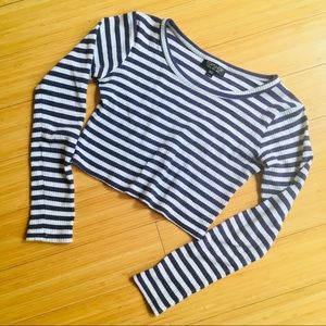 🐷3 for$15🐷 Topshop stripe cropped top